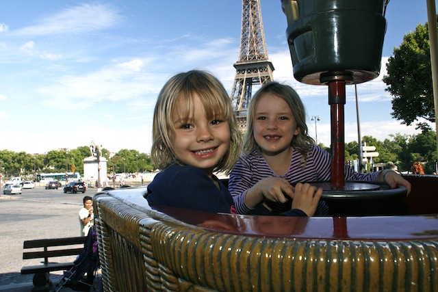 parisgirlscarousel