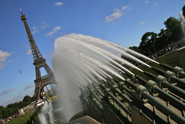 parisguneiffel